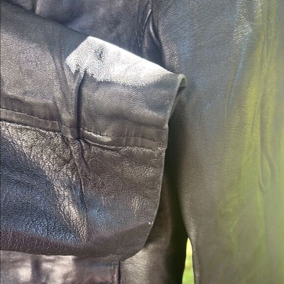 DC COLLECTION Black Leather Jacket Sleek Design - Picture 5 of 8